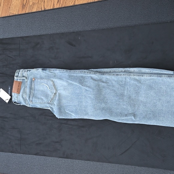 Judy Blue Light Blue Ankle & Cropped Jeans - Picture 1 of 8